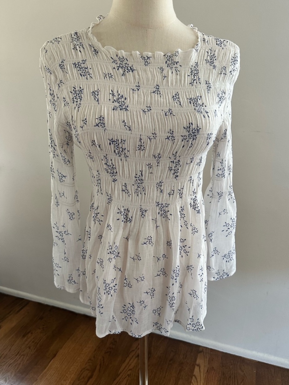 Adiva - Smocked Peasant Blouse White Navy Floral Lightweight Cottagecore Top XS